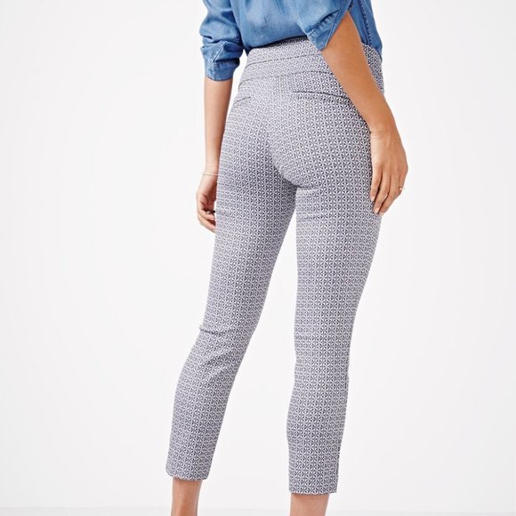 RW&Co Modern Stretch Cropped Legging - Picture 10 of 10